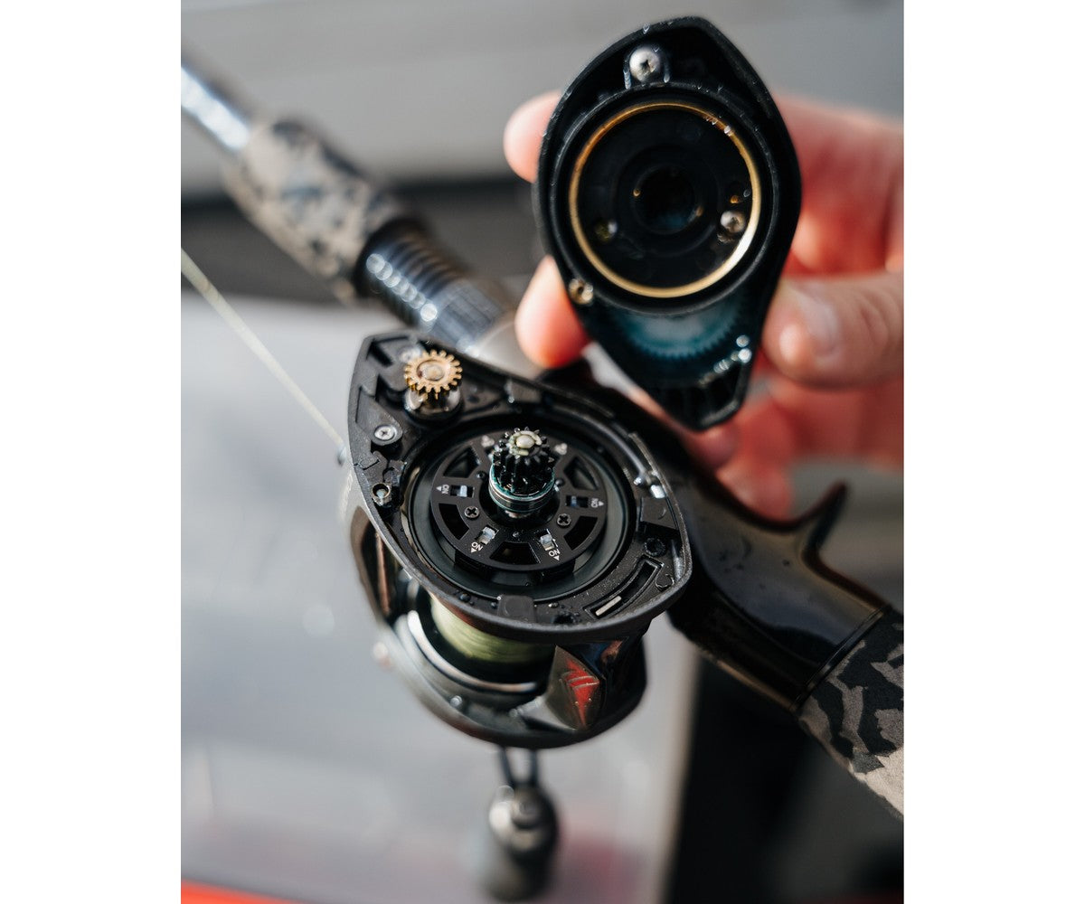 Бейткастинг макара Okuma Komodo SS