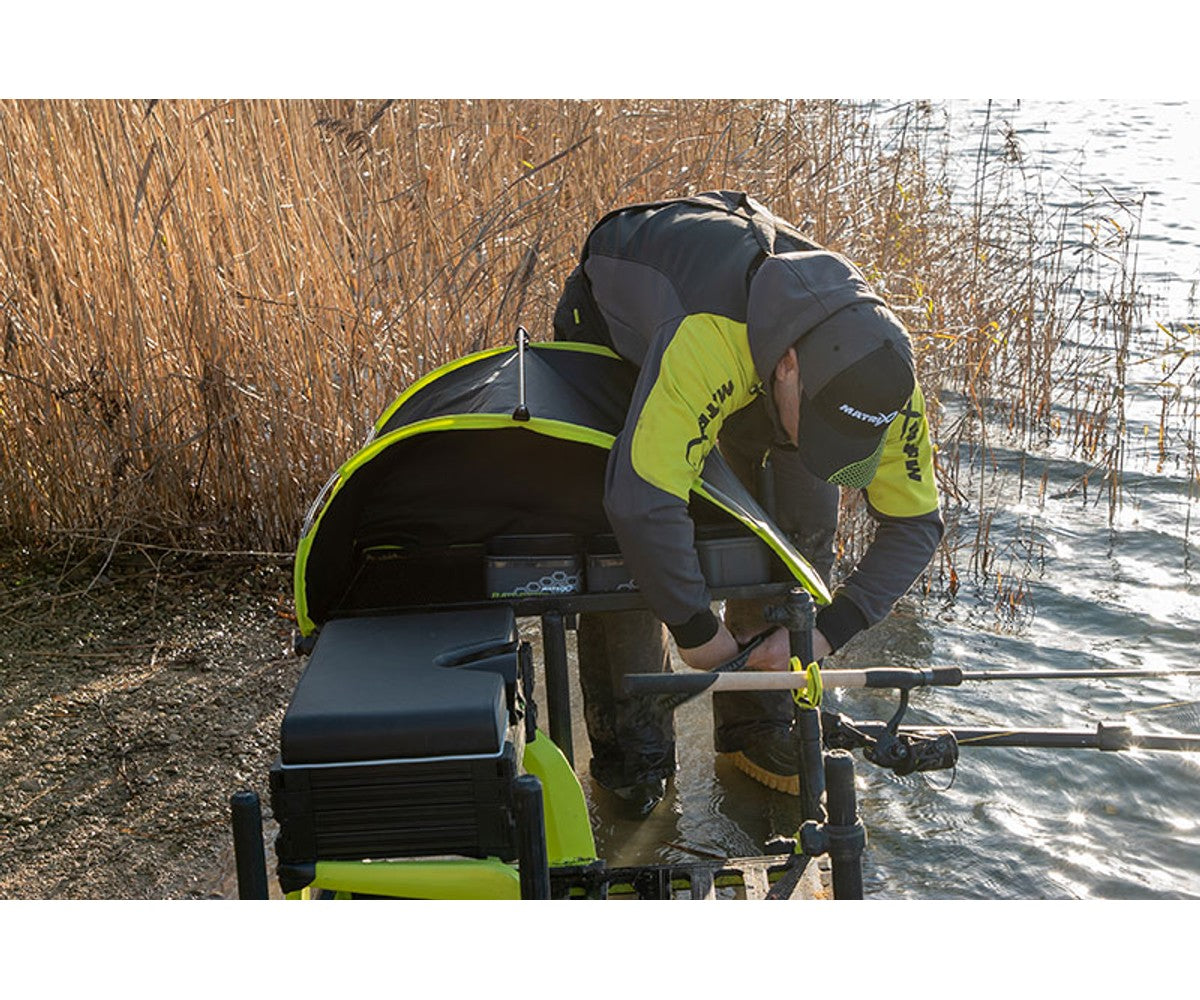 Покривало за маса Matrix Extending Side Tray Cover