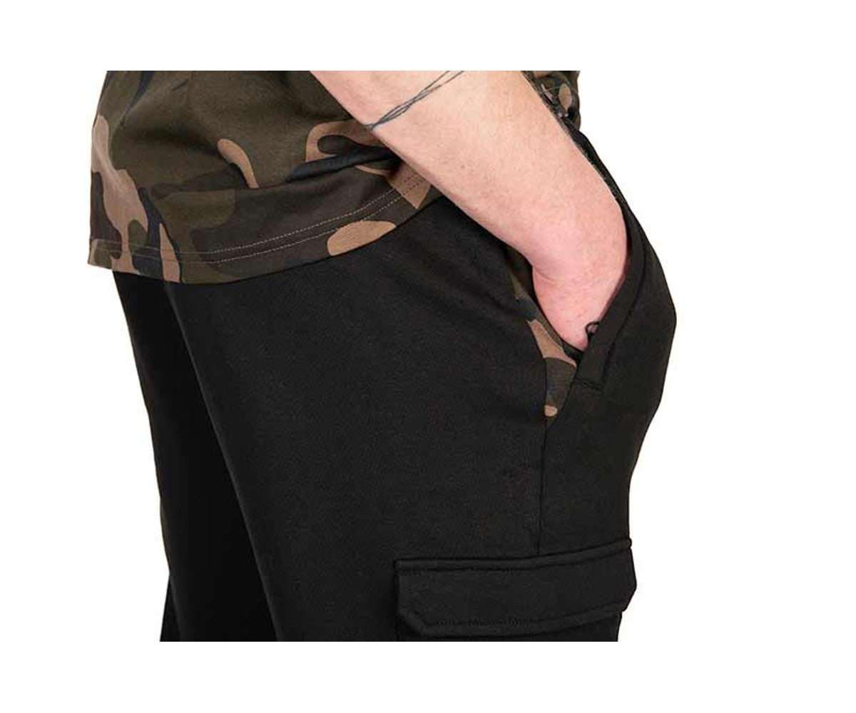 Панталон Fox LW Black/Camo Combat Joggers
