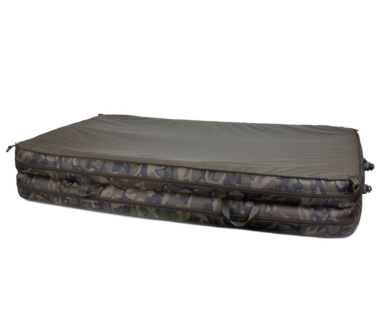 Надуваем дюшек Fox Carpmaster Air Mat