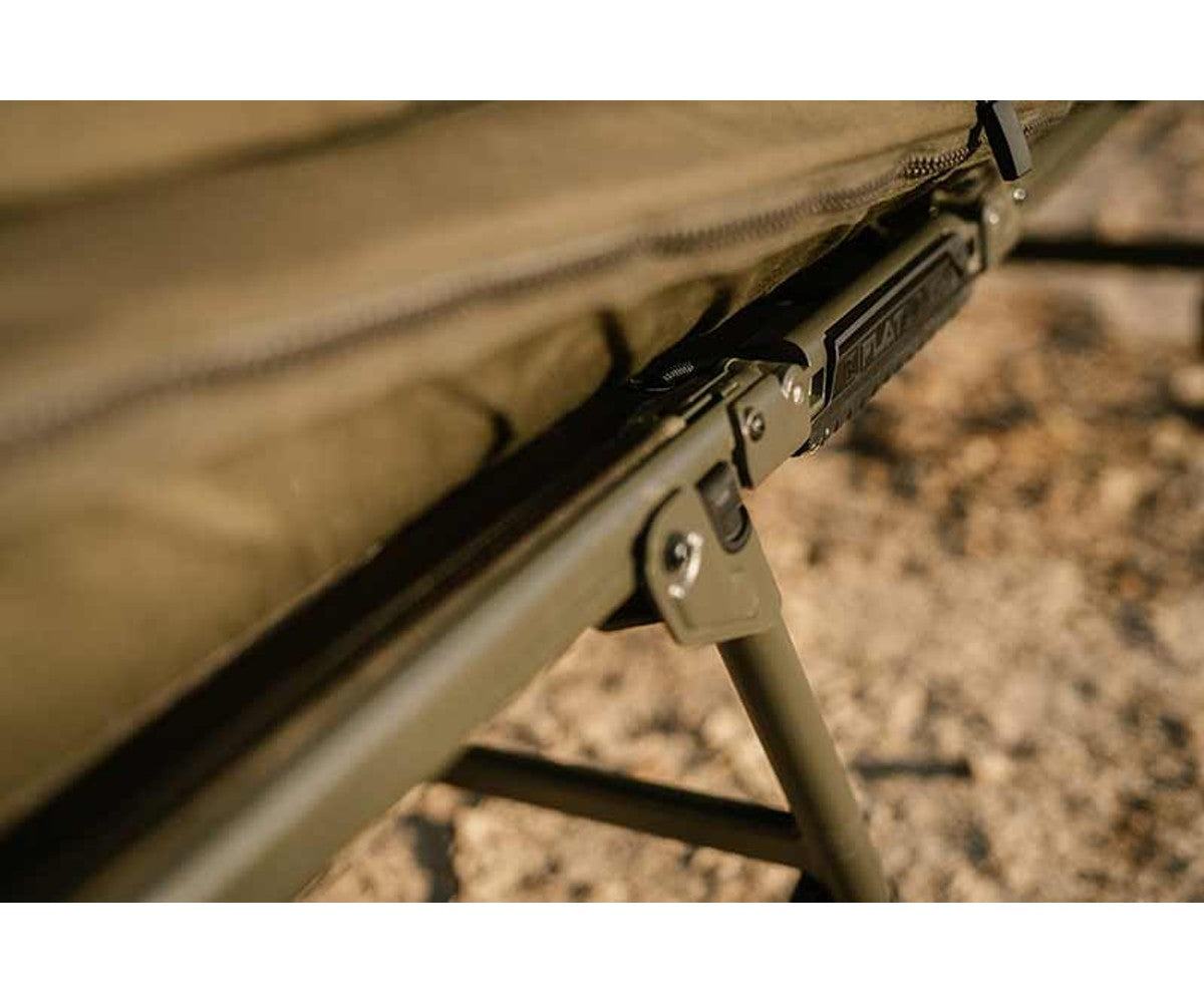 Легло със спален чувал Fox Flatliner X System