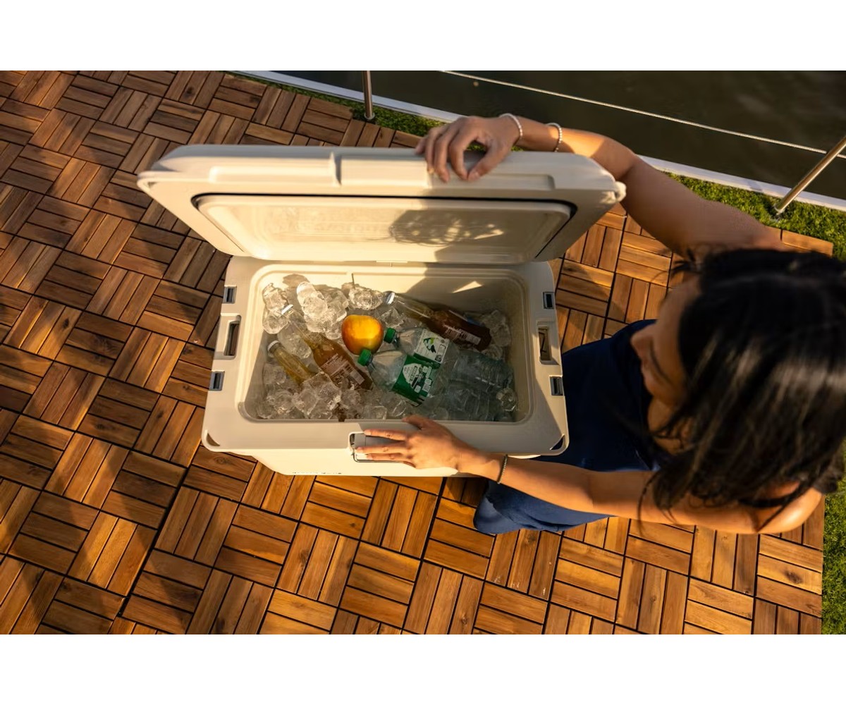 Хладилна кутия Coleman Cooler Pro Series 45QT