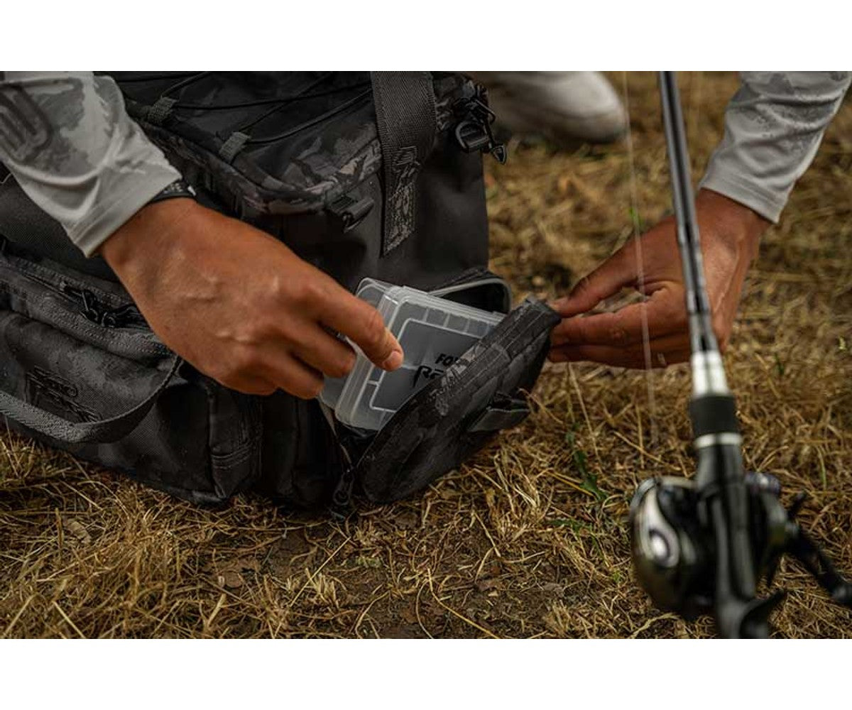 Чанта Fox Rage Voyager Camo Tackle Bag